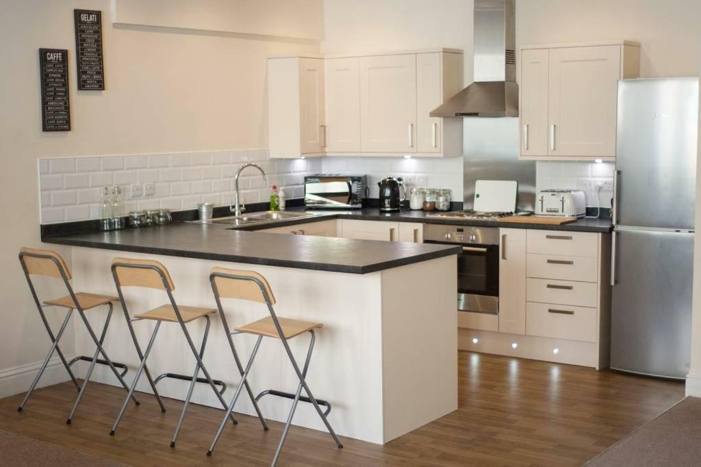 The Broadmead Forest - Spacious City Centre 3Bdr Apartment Бристоль Экстерьер фото