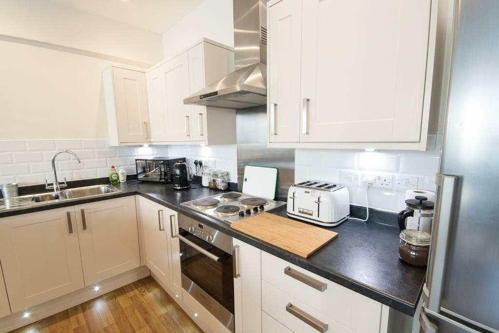 The Broadmead Forest - Spacious City Centre 3Bdr Apartment Бристоль Экстерьер фото